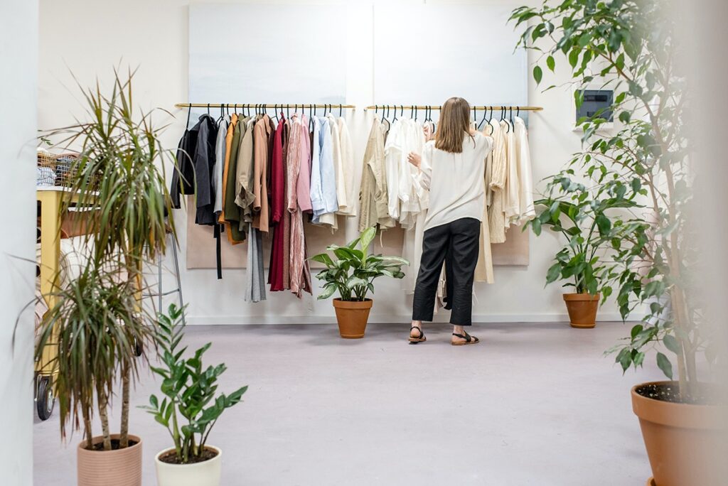 La seconde-main rupture ou prolongement de la fast-fashion