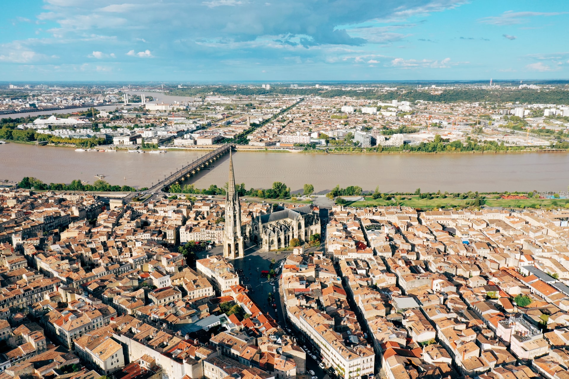 Vue aérienne de la ville de Bordeaux