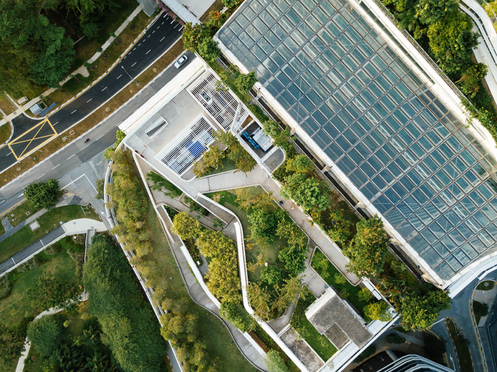 Vue aérienne d'un bâtiment tertiaire